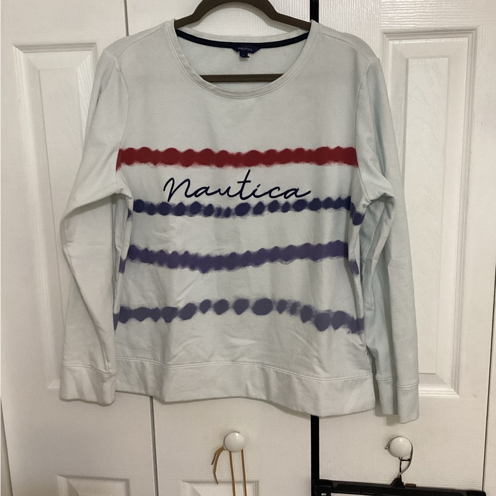 🛍️ 4/$25 - Nautica White Pullover with Navy Trim